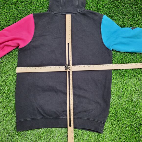 NIKE Swoosh Hoodie Womens Small 20x24 Black Spellout - Picture 4 of 15